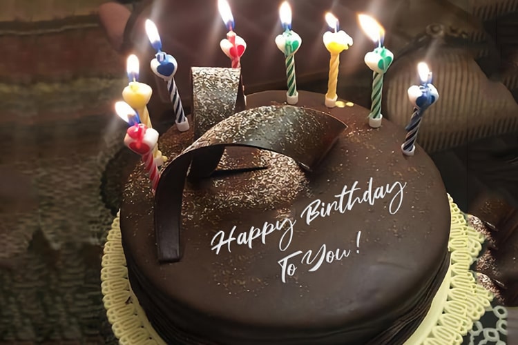 chocolate-birthday-cake-with-candle-with-name-min5cf0ce0fdeff0_f6f1c8979d50992a7bb996d4ceda54f5